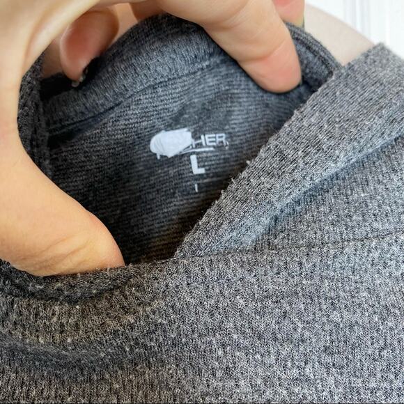 SKECHERS Men’s Long Sleeve Pullover Lightweight Hoodie Sweatshirt Size Large - Picture 3 of 5